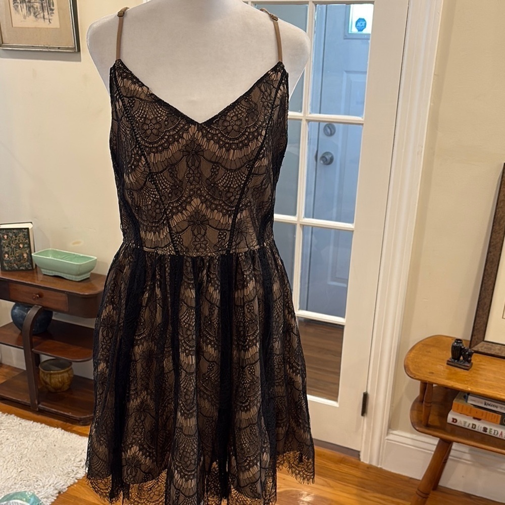 Greylin Women’s Black Lace Spaghetti Strap Mini Dress. Size M